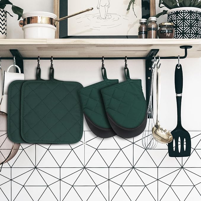 Oven Mitts and Pot Holders Set, Heat Resistant Silicone Kitchen Mini Oven - Image 7