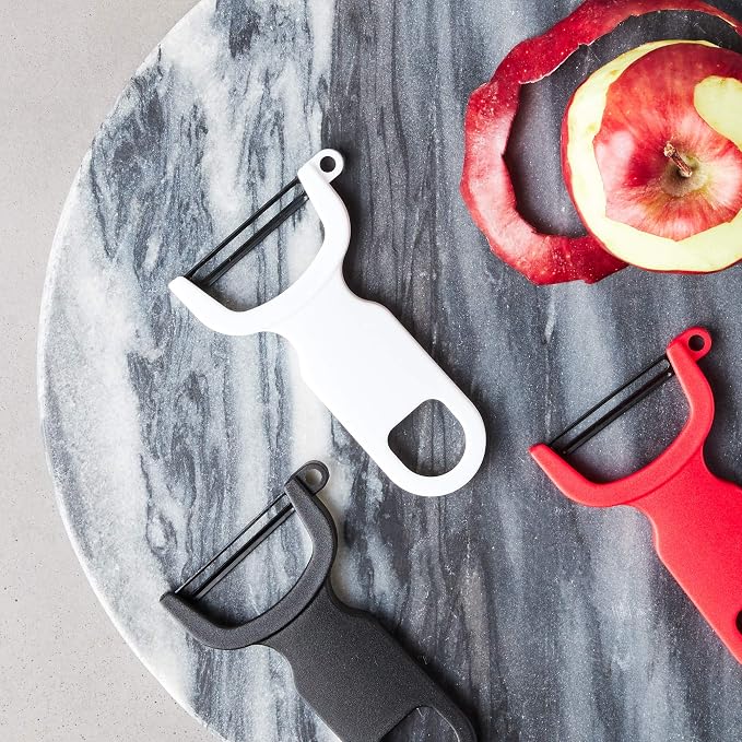 Mercer Culinary Y Swiss Peeler Set - Image 5