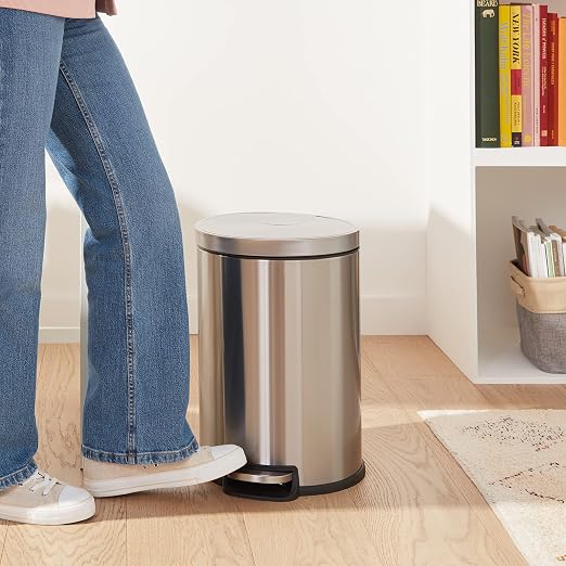 Amazon Basics Round Cylindrical Trash Can - Image 6