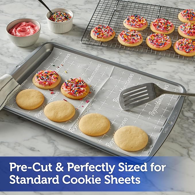 Reynolds Kitchens Cookie Baking Sheets, Pre-Cut Parchment Paper, 600 Sheets - Image 3