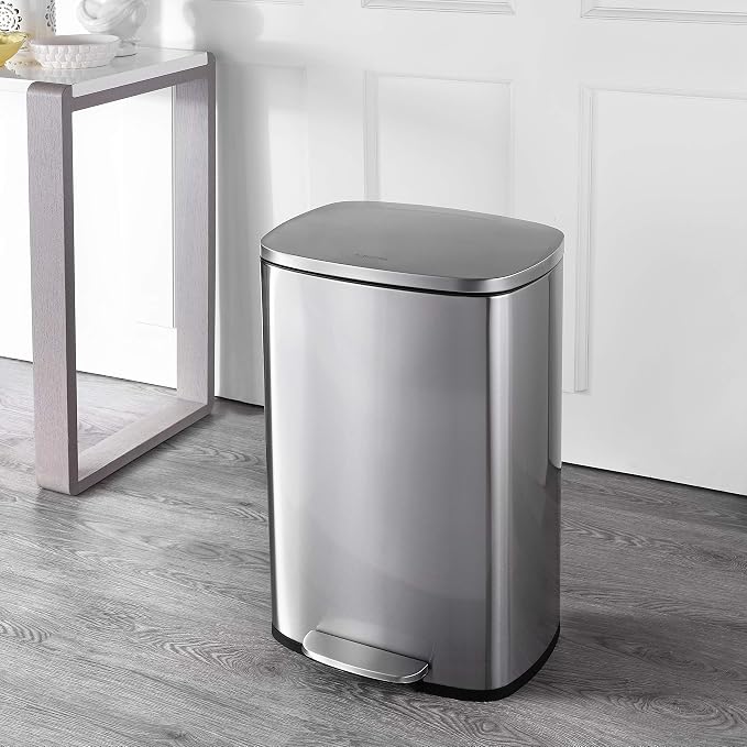happimess HPM1006A Connor Rectangular 13-Gallon Trash Can - Image 2
