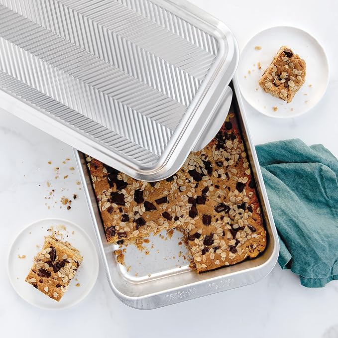 Nordic Ware 9x13 with Prism Metal Lid - Image 2