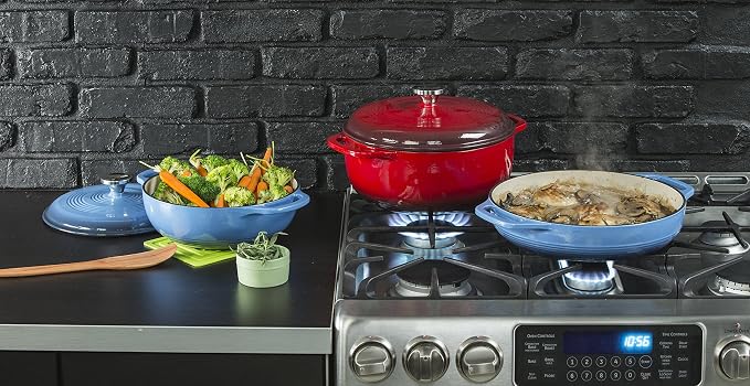Lodge 4.5 Quart Enameled Cast Iron Dutch Oven - Image 4